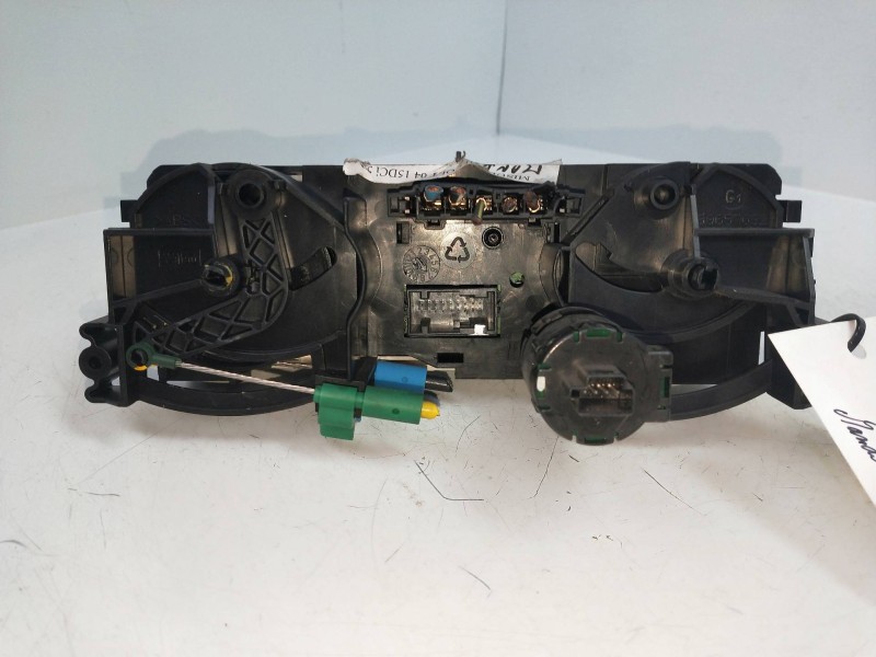 Recambio de mando calefaccion / aire acondicionado para mitsubishi colt berlina 5 (z30a) 1.5 di-d instyle (d) referencia OEM IAM