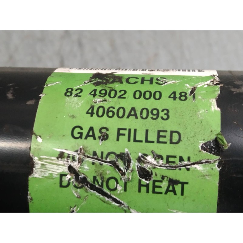 Recambio de amortiguador delantero derecho para mitsubishi colt berlina 5 (z30a) 1.1 cat referencia OEM IAM 4060A093  