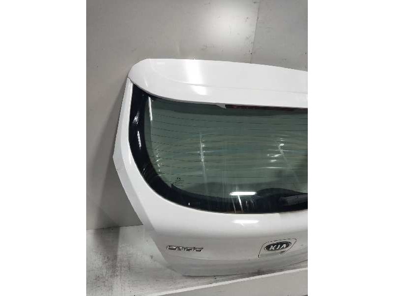 Recambio de porton trasero para kia cee´d drive referencia OEM IAM   