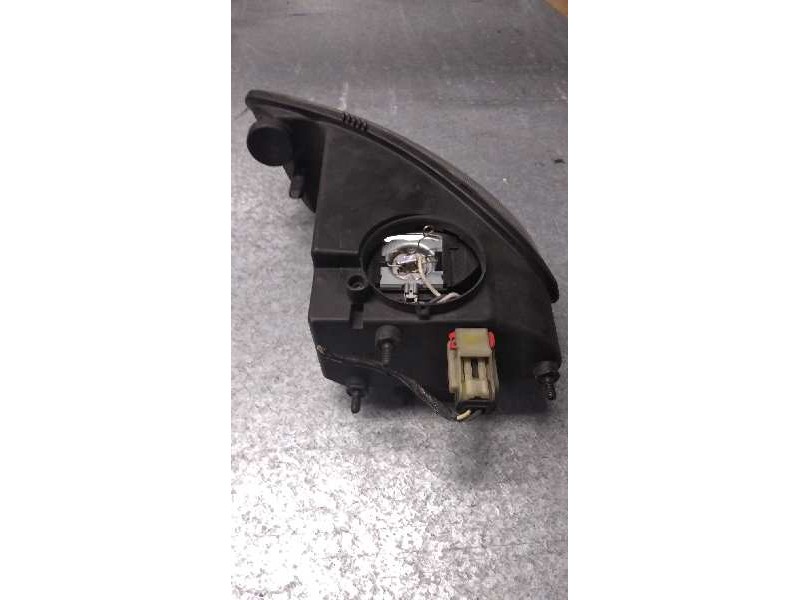 Recambio de faro antiniebla izquierdo para chrysler voyager (rg) referencia OEM IAM   