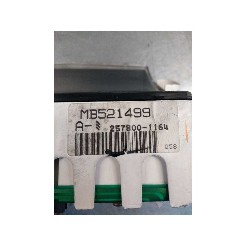 Recambio de cuadro instrumentos para mitsubishi galant berlina (e30) 2000 glsi berlina (4-ptas.) referencia OEM IAM MB521499 257