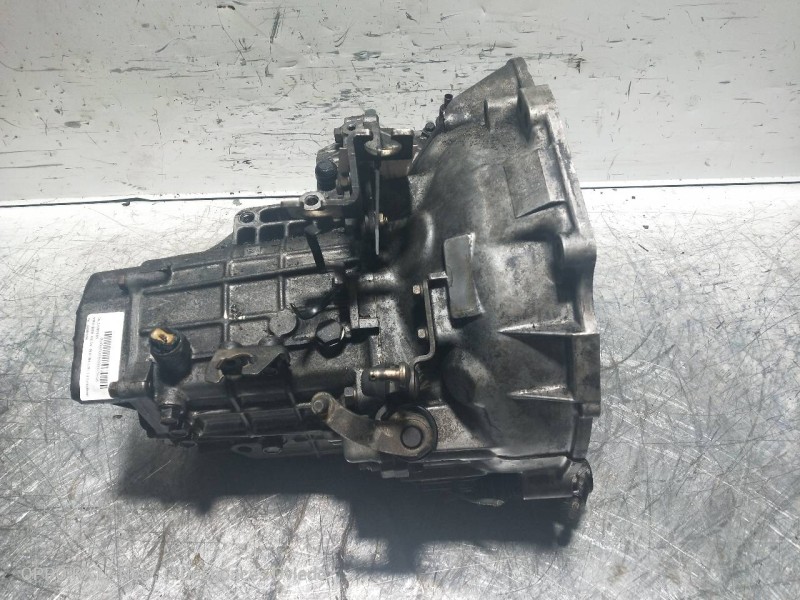 Recambio de caja cambios para mitsubishi galant berlina (e30) 1.8 turbodiesel referencia OEM IAM B00MCNH HD8520 