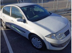 renault megane ii classic berlina del año 2004