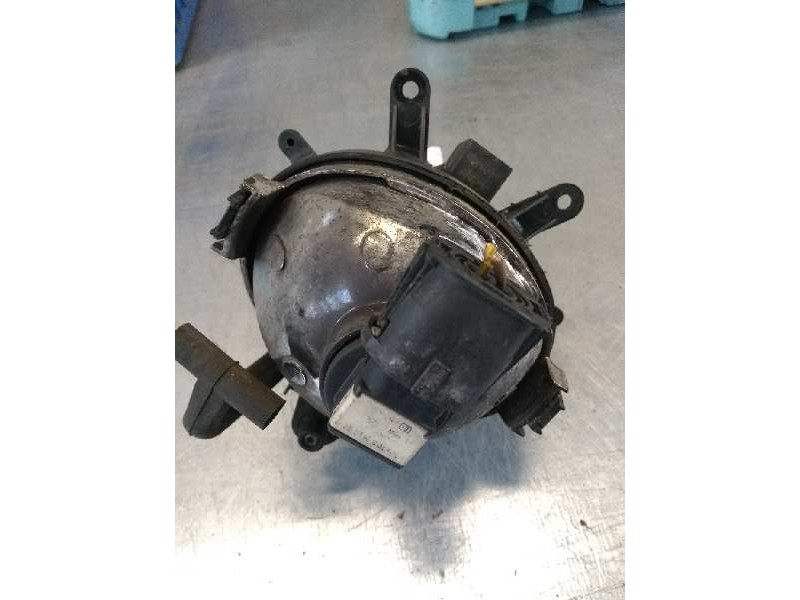 Recambio de faro antiniebla izquierdo para bmw serie 3 berlina (e46) 320d referencia OEM IAM   