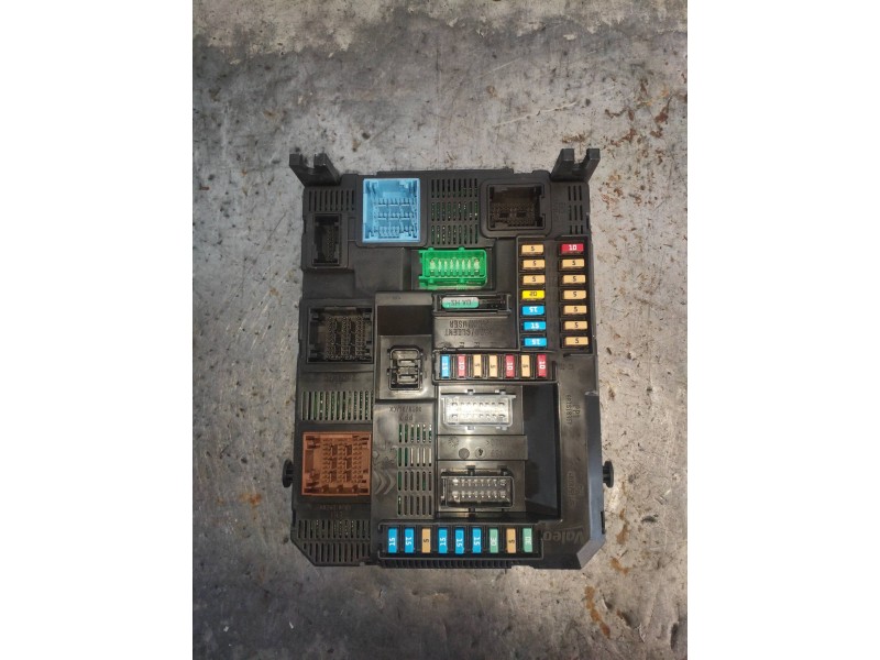 Recambio de caja reles / fusibles para citroen c-elysée shine referencia OEM IAM 9819849680 BSIN0200 