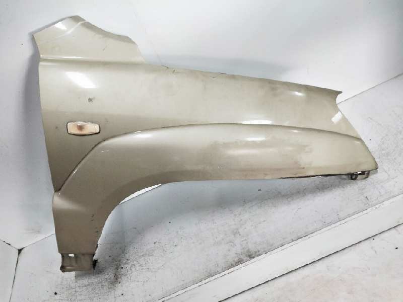 Recambio de aleta delantera derecha para kia sportage 2.0 turbodiesel cat referencia OEM IAM   