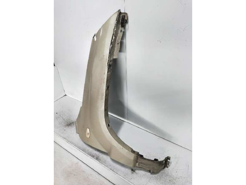 Recambio de aleta delantera derecha para kia sportage 2.0 turbodiesel cat referencia OEM IAM   