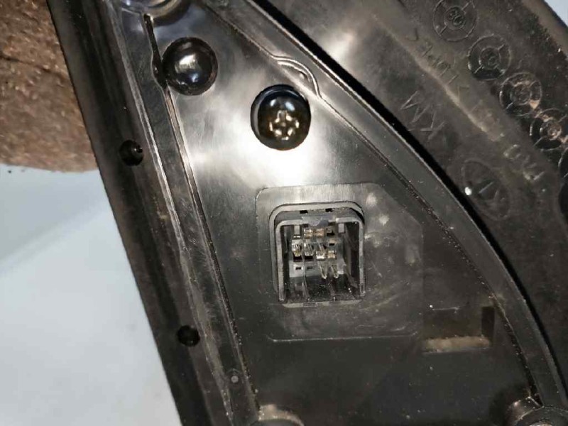 Recambio de retrovisor izquierdo para kia sportage 2.0 turbodiesel cat referencia OEM IAM   ELECTRICO