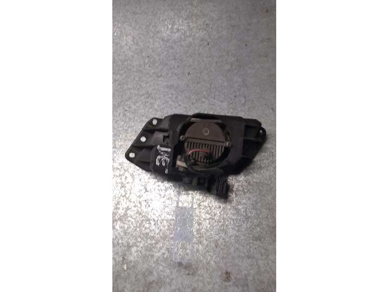 Recambio de faro antiniebla derecho para mazda 626 berlina (gf) referencia OEM IAM   