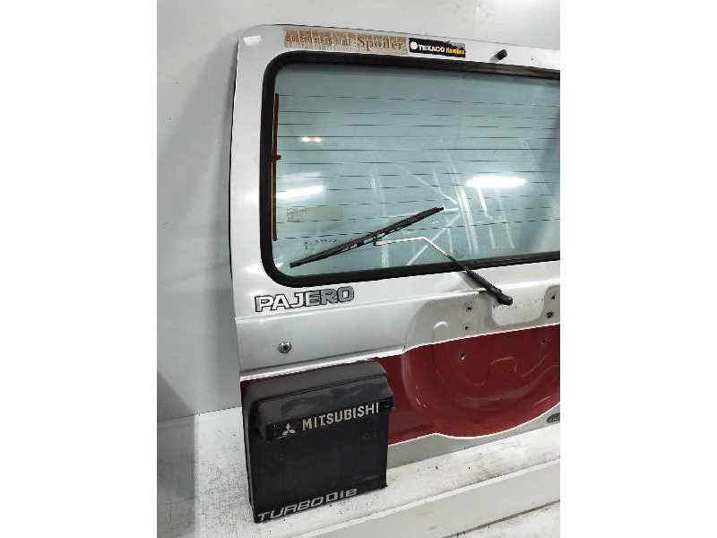 Recambio de porton trasero para mitsubishi montero (l040) 2.5 turbodiesel referencia OEM IAM   