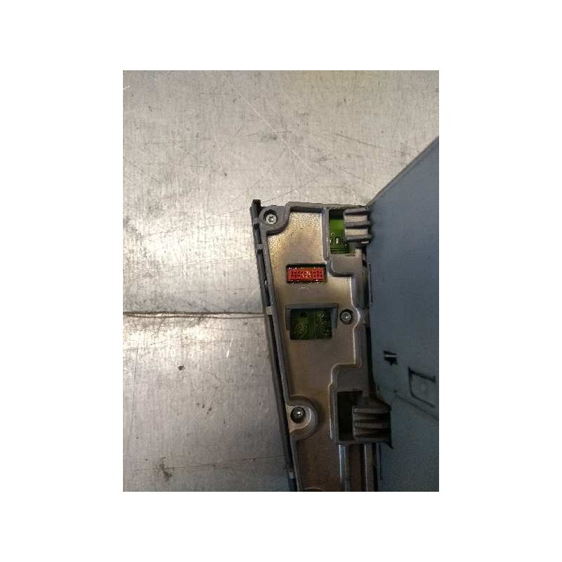 Recambio de sistema navegacion gps para mercedes clase e (w211) berlina e 220 cdi (211.006) referencia OEM IAM BE6000 A211820017