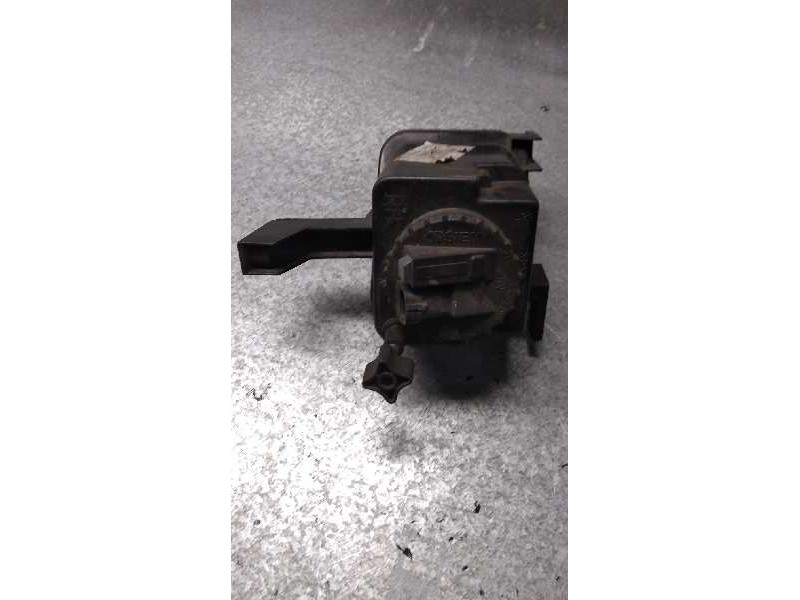 Recambio de faro antiniebla derecho para opel corsa b 1.4 16v referencia OEM IAM   
