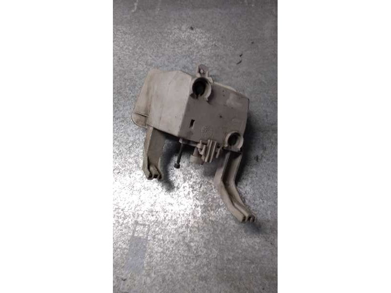 Recambio de faro antiniebla derecho para opel vectra b berlina referencia OEM IAM   