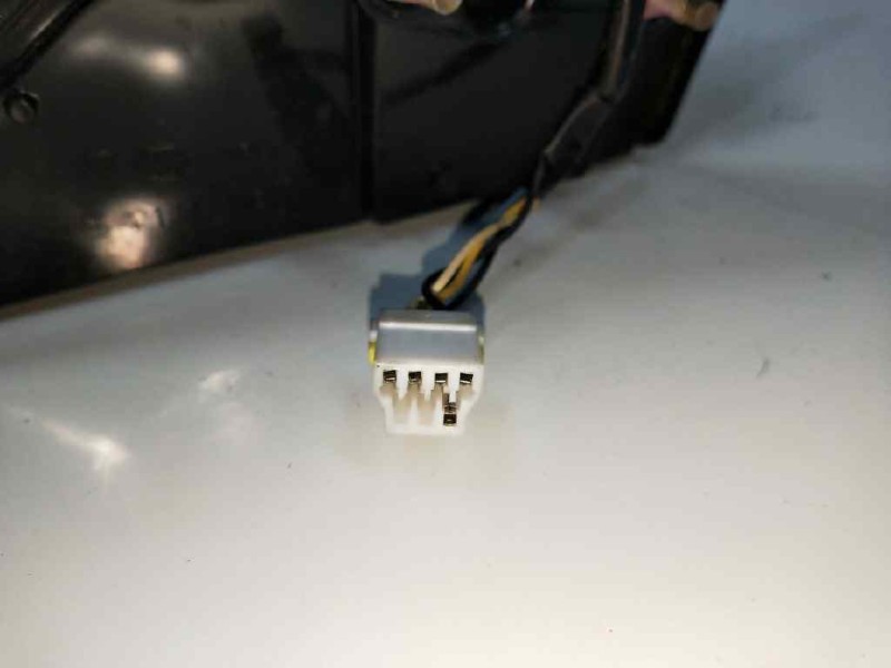 Recambio de retrovisor derecho para mitsubishi galant berlina (ea0) 2400 gls referencia OEM IAM   ELECTRICO