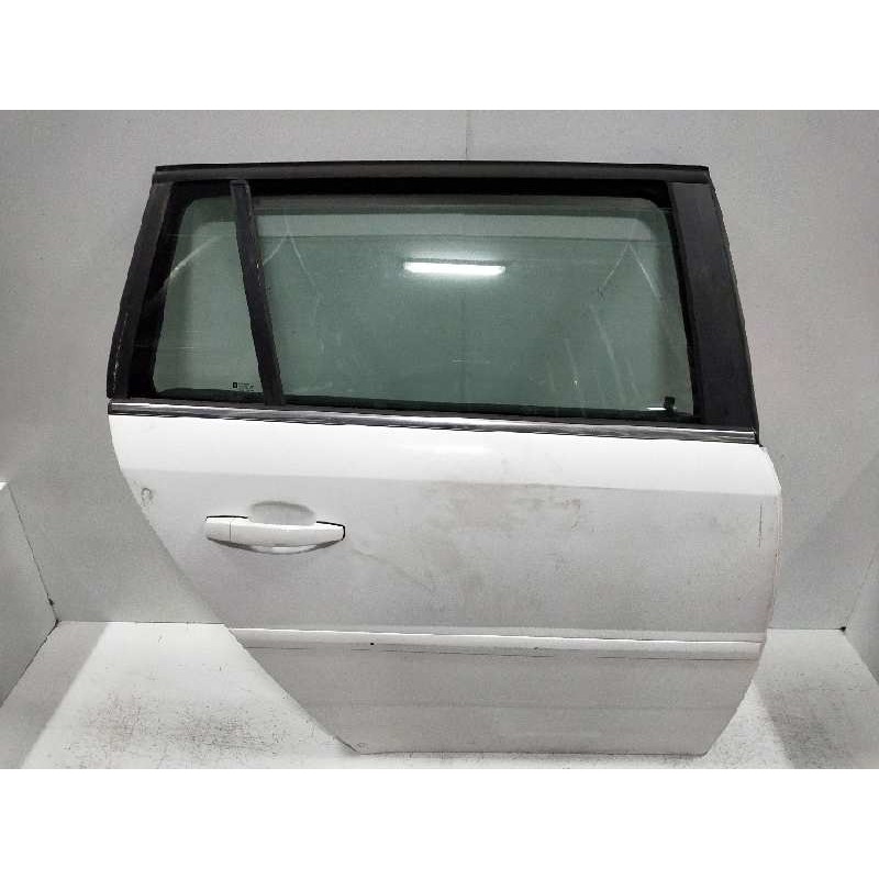 Recambio de puerta trasera derecha para opel vectra c caravan 2.2 16v dti cat (y 22 dtr / l50) referencia OEM IAM   