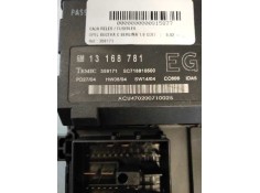 Recambio de caja reles / fusibles para opel vectra c berlina 1.9 cdti referencia OEM IAM 359171 13168781  2