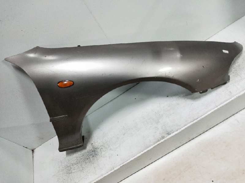 Recambio de aleta delantera derecha para mitsubishi galant berlina (e50) 2000 glsi berlina (4-ptas.) referencia OEM IAM   