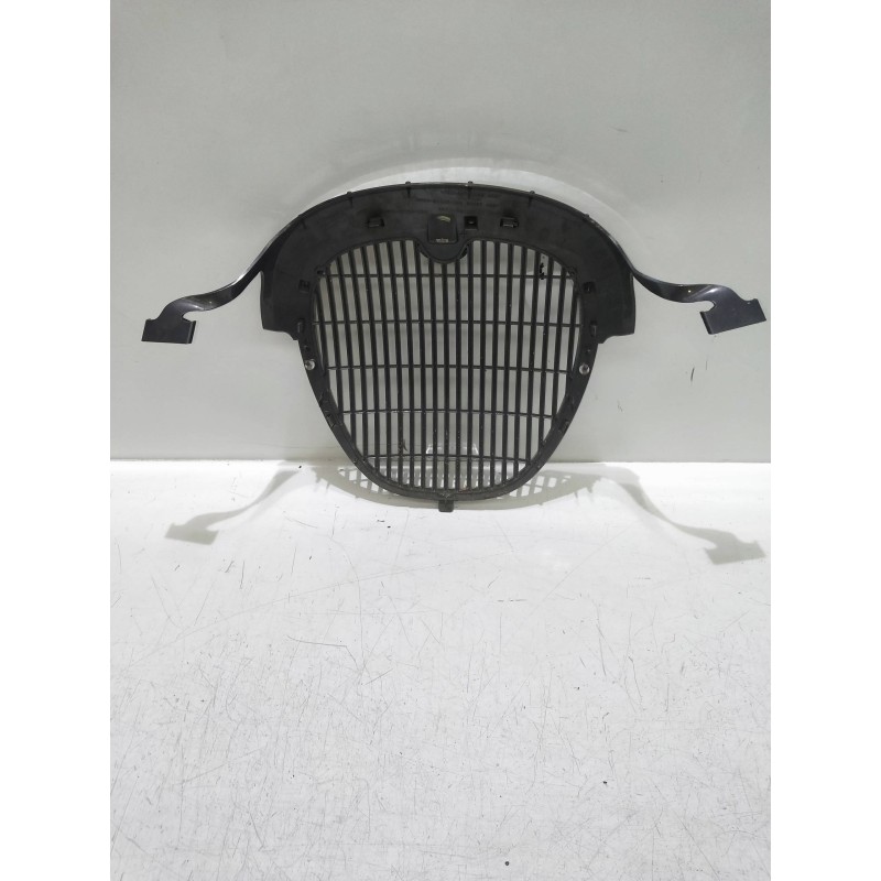 Recambio de rejilla delantera para jaguar s-type 2.7 v6 diesel classic referencia OEM IAM   