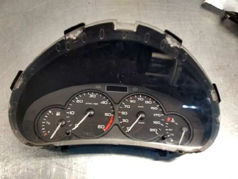 Recambio de cuadro instrumentos para peugeot 206 berlina xt referencia OEM IAM 9645096080  