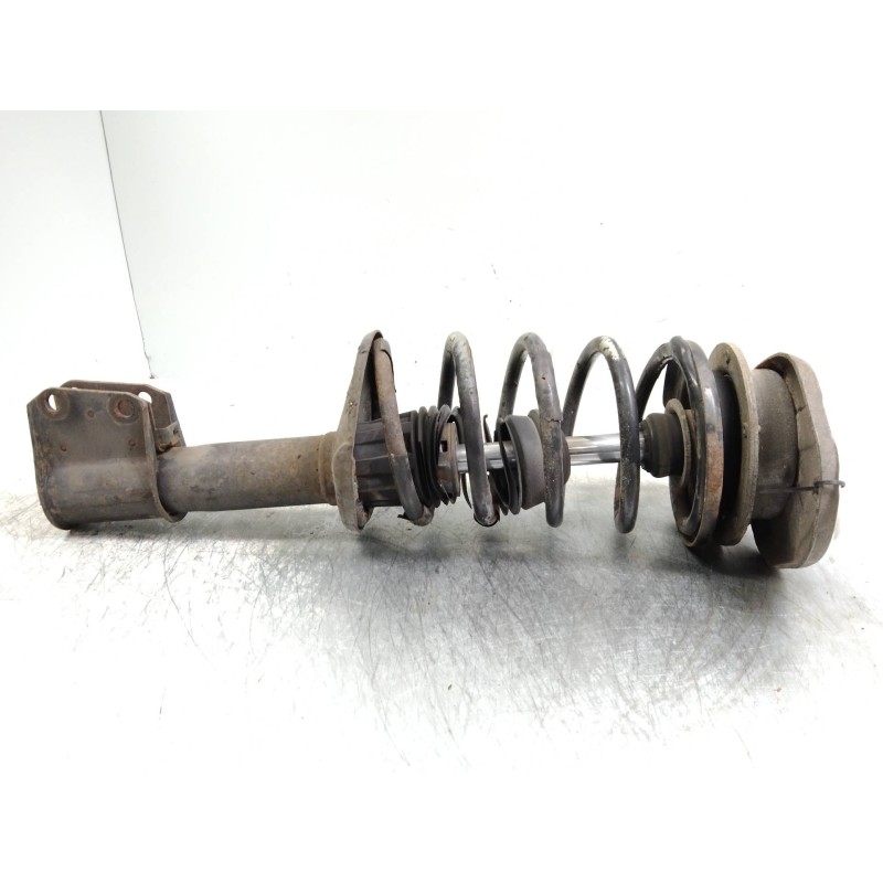 Recambio de amortiguador delantero izquierdo para renault 19 (b/c/l53) 1.9 dt referencia OEM IAM   