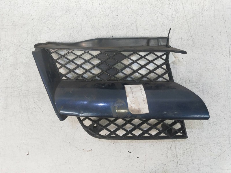 Recambio de rejilla delantera para mitsubishi outlander (cu0w) 2.0 cat referencia OEM IAM   