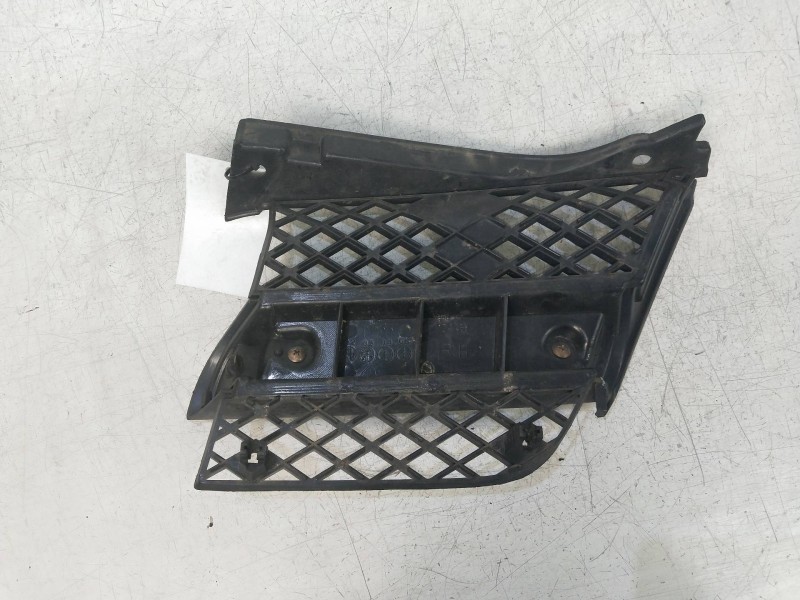 Recambio de rejilla delantera para mitsubishi outlander (cu0w) 2.0 cat referencia OEM IAM   