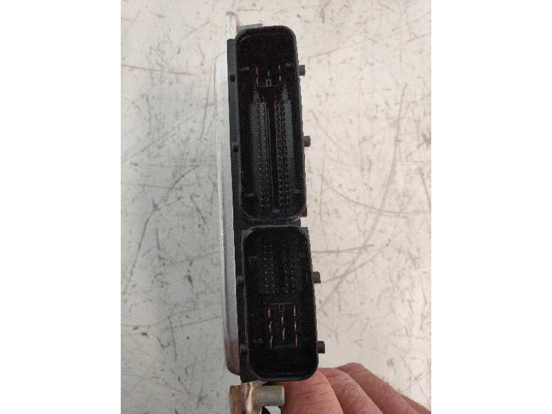 Recambio de centralita motor uce para audi a4 avant (8e) 2.5 tdi (114kw) referencia OEM IAM 0281011136 8E0907401P EDC15VM