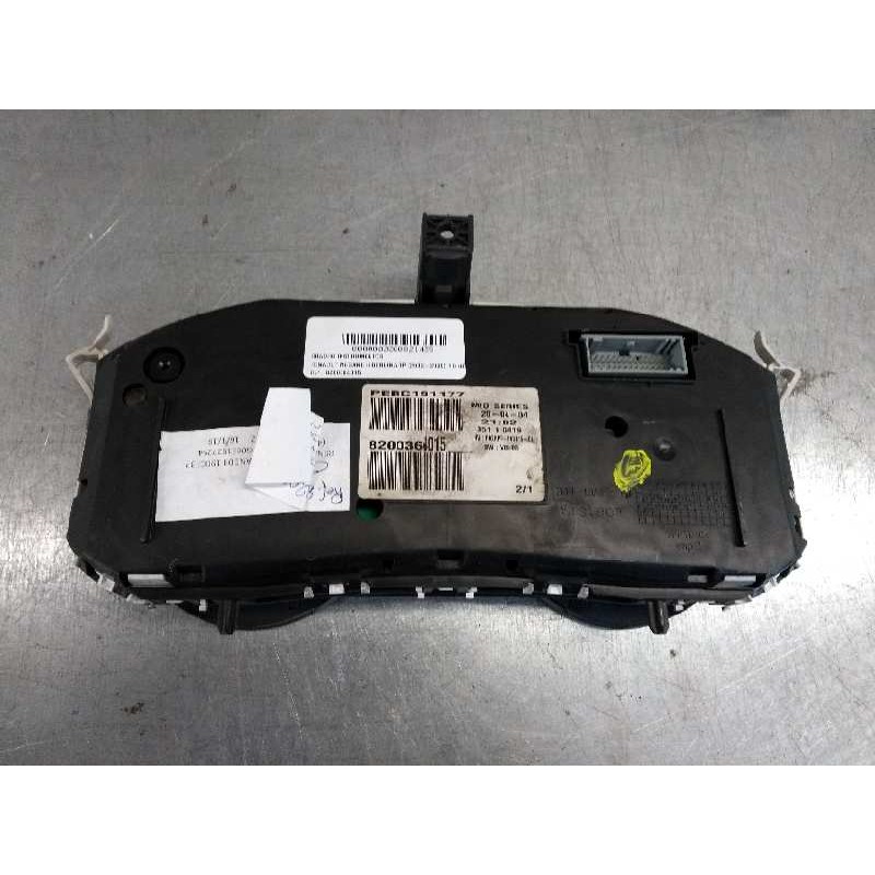 Recambio de cuadro instrumentos para renault megane ii berlina 3p 1.9 dci diesel referencia OEM IAM 8200364015  