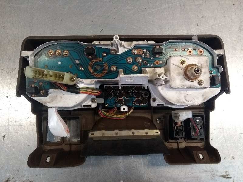 Recambio de cuadro instrumentos para mitsubishi montero (l040) 2.5 turbodiesel referencia OEM IAM MB386589 506510 
