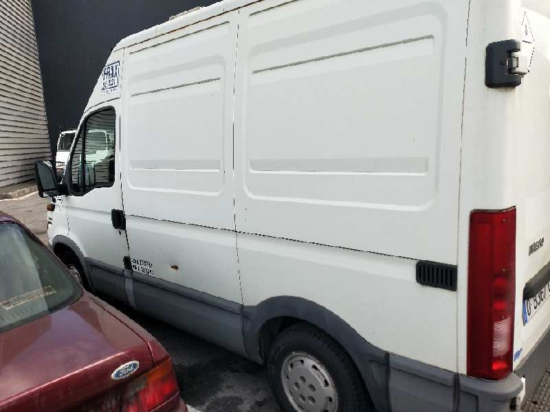 iveco daily caja cerrada (1999 =>) del año 2000