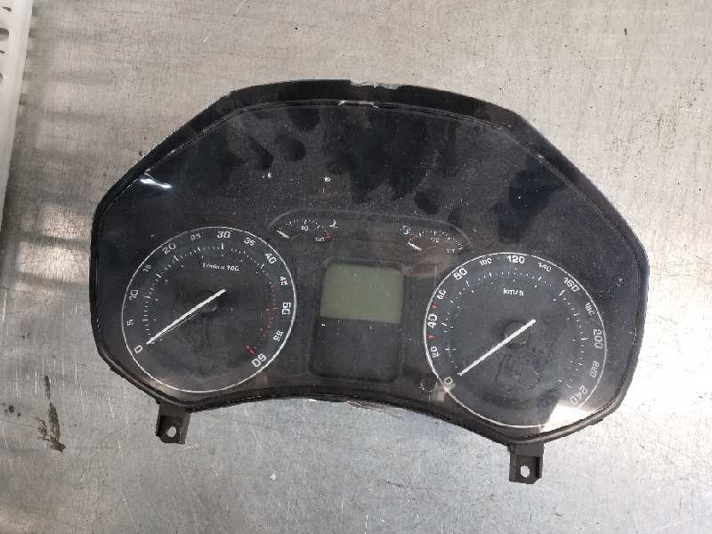 Recambio de cuadro instrumentos para skoda octavia berlina (1z3) 2.0 tdi dpf referencia OEM IAM 1Z0920810E 2AC53106514 