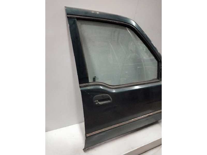 Recambio de puerta delantera derecha para ssangyong musso 2.9 turbodiesel cat referencia OEM IAM   