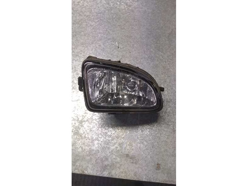 Recambio de faro antiniebla derecho para toyota corolla (e11) 1.6 16v referencia OEM IAM   