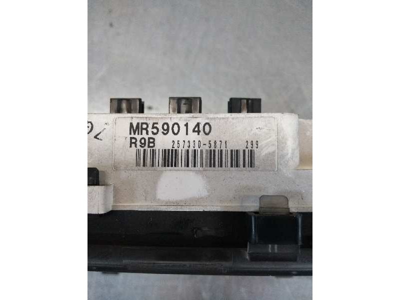 Recambio de cuadro instrumentos para mitsubishi montero sport (k90) 2.5 td cat referencia OEM IAM MR590140 2573305871 R9B