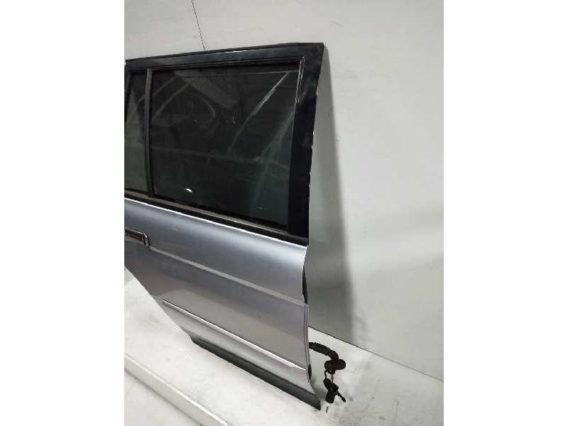 Recambio de puerta trasera derecha para mitsubishi montero sport (k90) 2.5 td cat referencia OEM IAM   