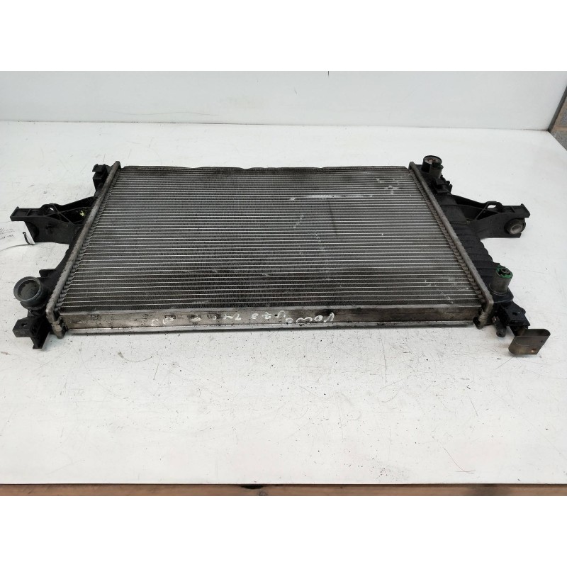 Recambio de radiador agua para volvo v70 familiar 2.4 20v turbo cat referencia OEM IAM 988233C 05090746 
