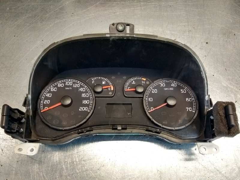 Recambio de cuadro instrumentos para fiat punto berlina (188) 1.2 8v active referencia OEM IAM 46833368 4 90271 503000460300
