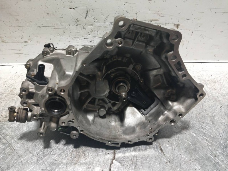 Recambio de caja cambios para mazda 626 berlina (gf) 2.0 turbodiesel cat referencia OEM IAM 05937FA OH29C 