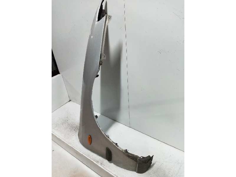 Recambio de aleta delantera derecha para mazda 626 berlina (gf) 2.0 turbodiesel referencia OEM IAM   