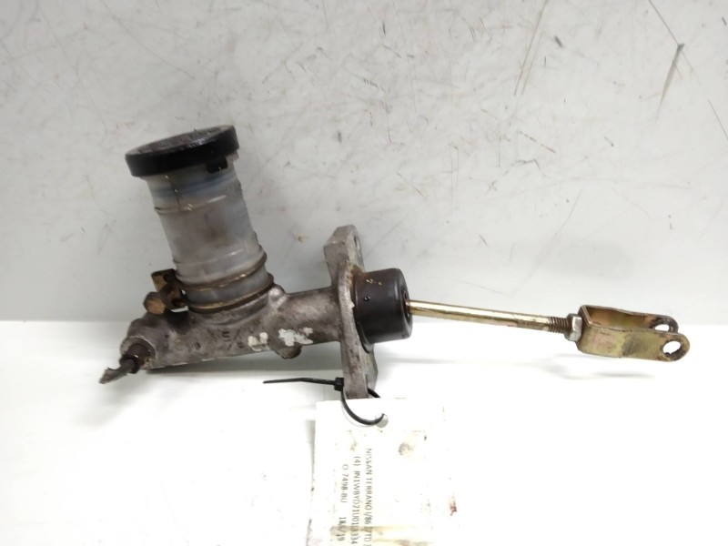Recambio de bomba embrague para nissan terrano (wd21) 2.7 td referencia OEM IAM   