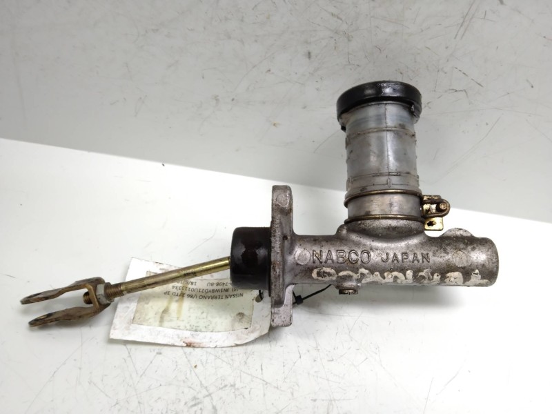 Recambio de bomba embrague para nissan terrano (wd21) 2.7 td referencia OEM IAM   
