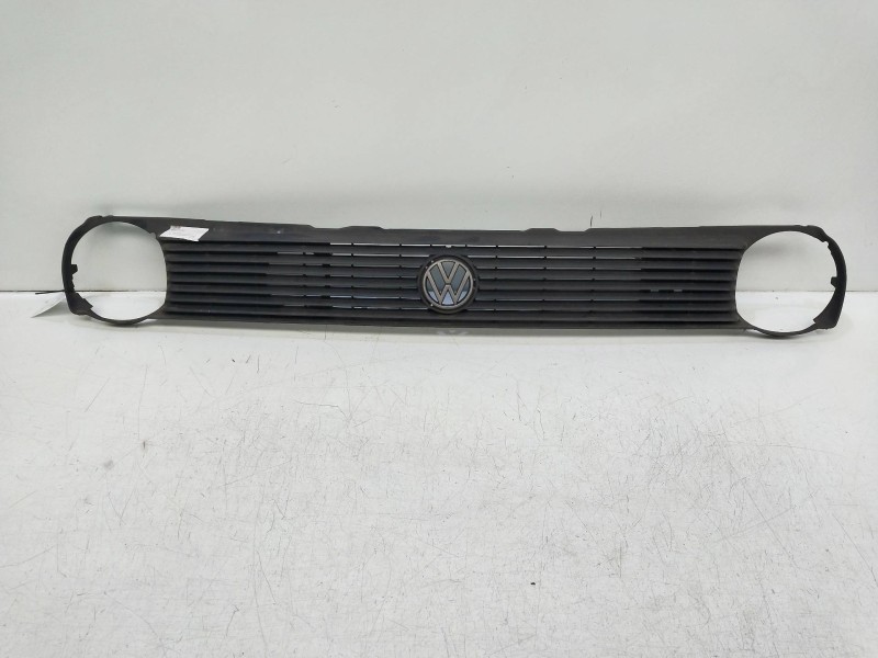 Recambio de rejilla delantera para volkswagen polo (867/871/873) 1.3 referencia OEM IAM   