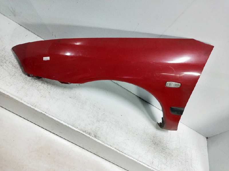 Recambio de aleta delantera izquierda para mitsubishi carisma berlina 4 (da0) 1.9 turbodiesel referencia OEM IAM   