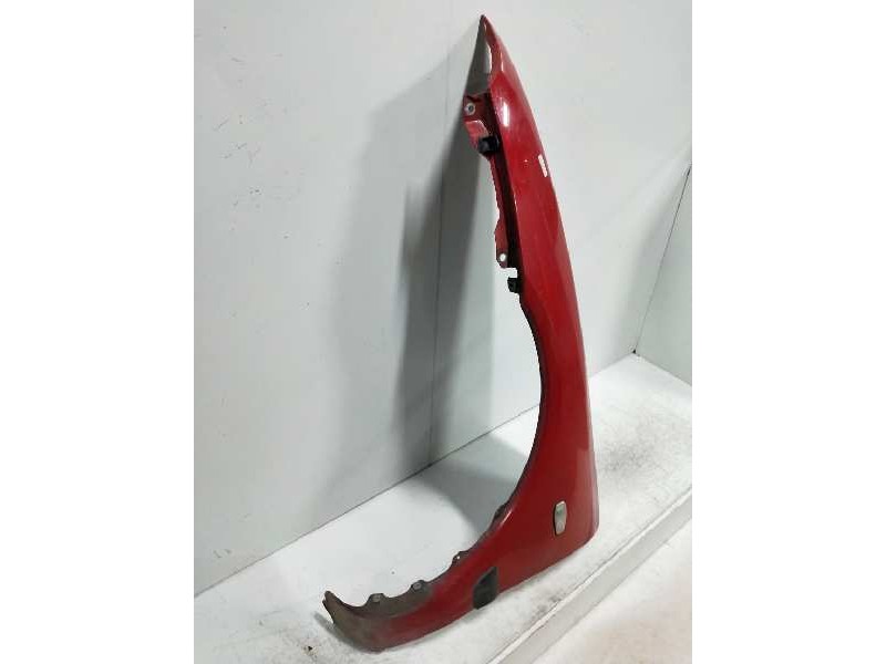 Recambio de aleta delantera izquierda para mitsubishi carisma berlina 4 (da0) 1.9 turbodiesel referencia OEM IAM   