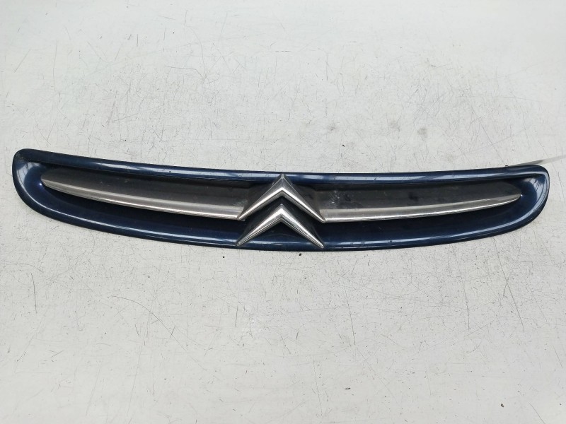 Recambio de rejilla delantera para citroen xsara picasso 2.0 hdi vivace referencia OEM IAM   
