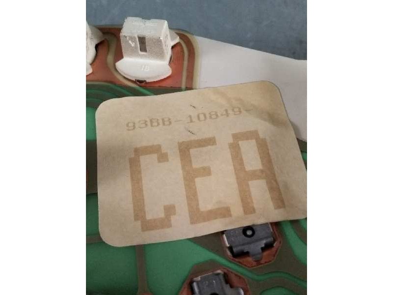 Recambio de cuadro instrumentos para ford mondeo berlina/familiar (fd) clx berlina referencia OEM IAM 6799496 CEA 