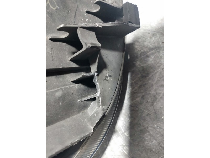 Recambio de faro izquierdo para mercedes clase m (w163) 400 cdi (163.128) referencia OEM IAM  5DV00829000 