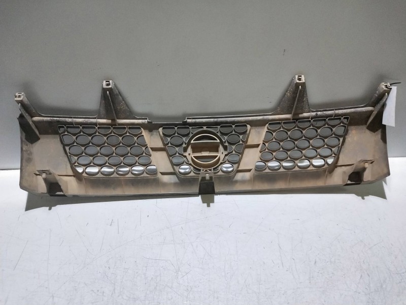 Recambio de rejilla delantera para nissan pick-up (d22) 2.5 16v turbodiesel cat referencia OEM IAM   