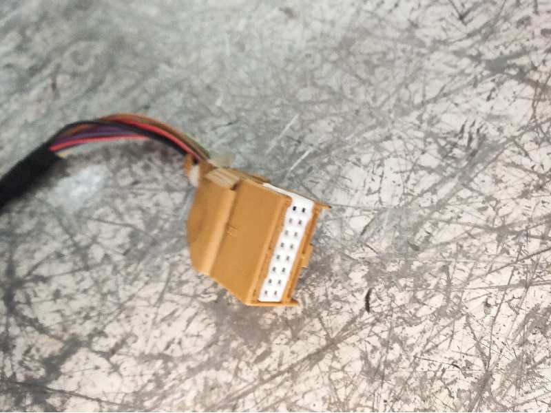 Recambio de retrovisor izquierdo para porsche cayenne (typ 9pa) básico referencia OEM IAM 311617  