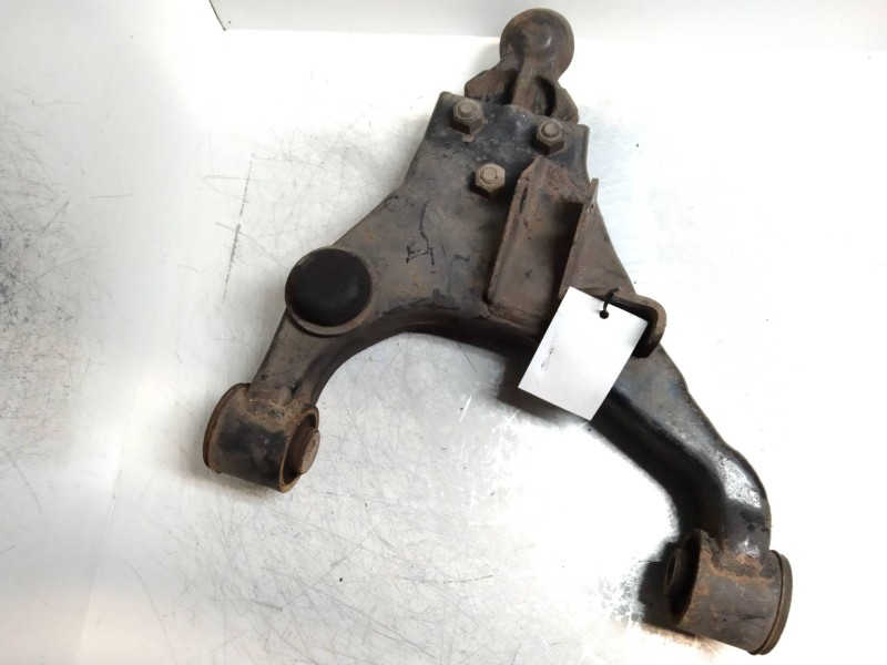 Recambio de brazo suspension inferior delantero izquierdo para kia sorento 2.5 crdi cat referencia OEM IAM   